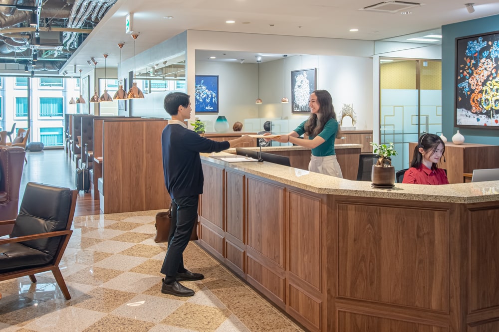 Mail forwarding service