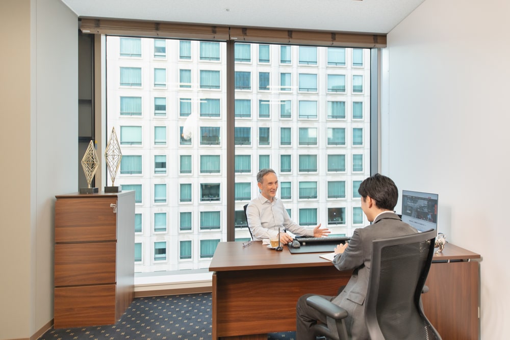 small-office-min.jpg